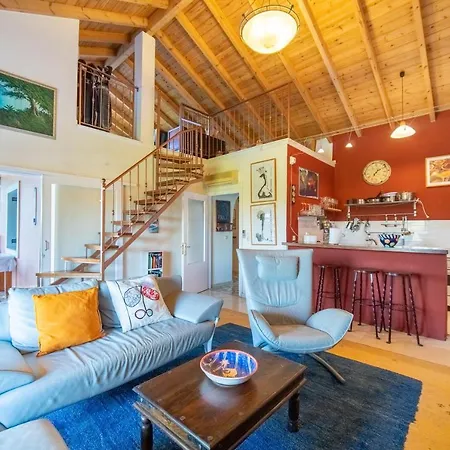 Kira Holiday home *